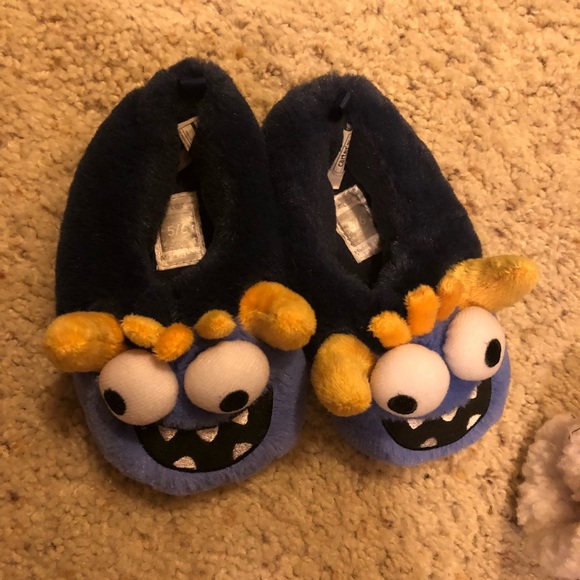 Toddler Monster Slippers - Picture 2 of 3
